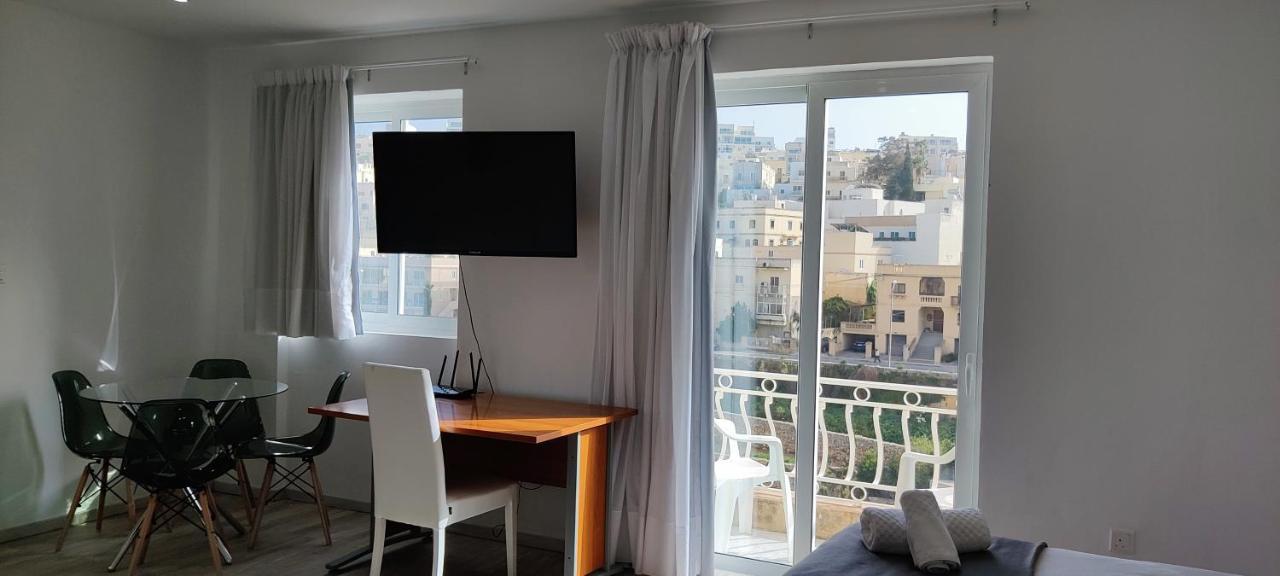 Villa Arjuza - Private Self Catering Bedrooms With Bathroom Is-Swieqi Екстериор снимка