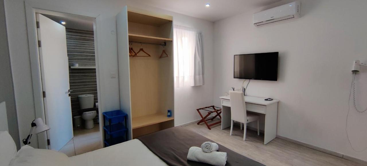 Villa Arjuza - Private Self Catering Bedrooms With Bathroom Is-Swieqi Екстериор снимка